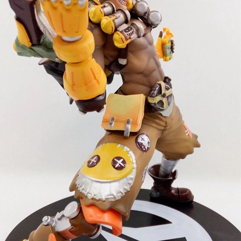 Overwatch junkrat deals statue